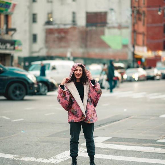 Meet your Posher, Zainab - Picture 1 of 1